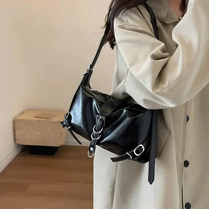 Bolsa Feminina Baguete em Couro Vintage - Loja Femizza