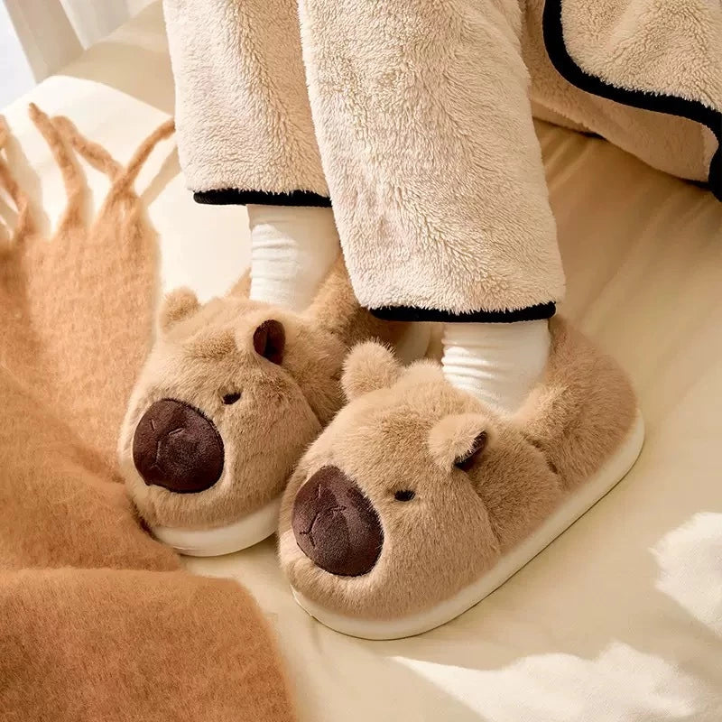 Pantufa de Pelúcia Capifofura Confortável e Antiderrapante - Loja Femizza